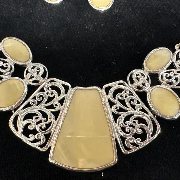 Faux Mother of Pearl Statement Necklace & Earrings Set - Picture 2 of 4